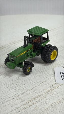 CUSTOM JOHN DEERE 4955 TRACTOR