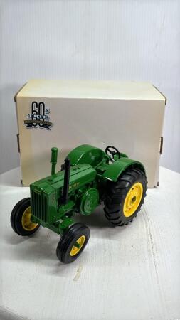 JOHN DEERE D TRACTOR