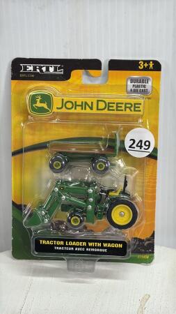 JOHN DEERE TRACTOR WITH LOADER & WAGON