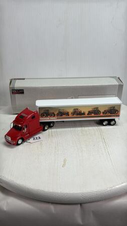 CASE IH "MAXXMUM FAMILY" FREIGHTLINER SEMI