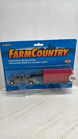 DUALLY PICKUP WITH GRAIN TRAILER