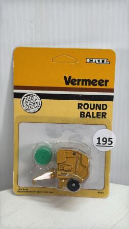 VERMEER ROUND BALER