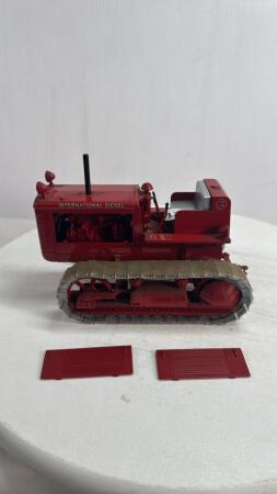 INTERNATIONAL DIESEL TD 14A CRAWLER