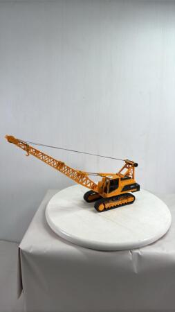 CHALLENGER CRAWLER PLASTIC CRANE 325L