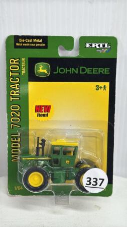 JOHN DEERE 7020 TRACTOR