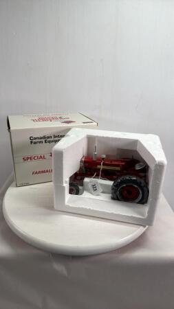 FARMALL 450 TRACTOR