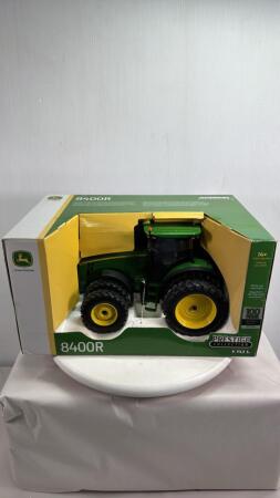 JOHN DEERE 8400R TRACTOR