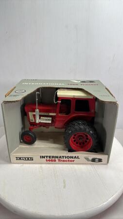 INTERNATIONAL 1468 V8 TRACTOR