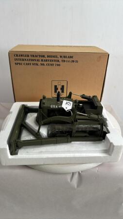 USA ARMY INTERNATIONAL TD-14 CRAWLER