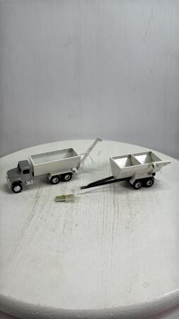 CUSTOM FERTILIZER TRUCK WITH PUP
