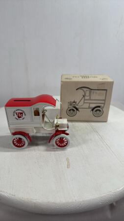 TSC 1905 DELIVERY CAR BANK