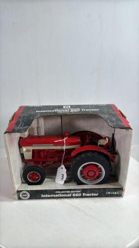 INTERNATIONAL 660 TRACTOR