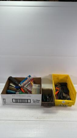QUANTITY OF SCREWDRIVERS