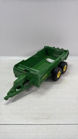 JOHN DEERE TANDEM MANURE SPREADER