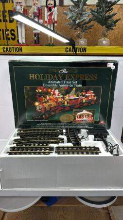 HOLIDAY EXPRESS ANIMATED TRAIN SET