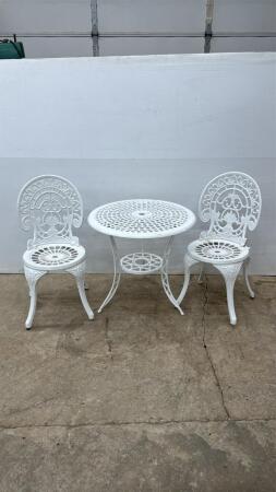 WHITE OUTDOOR METAL BISTRO SET
