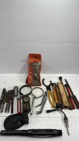 ASSORTED TOOL LOT