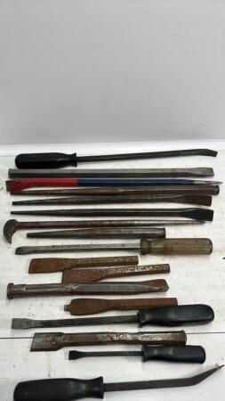 QUANTITY OF PRY BARS, CHISELS, PIN BARS