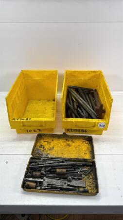 QUANTITY OF CHISELS AND PUNCHES