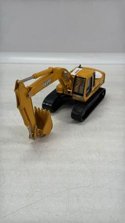 JOHN DEERE 200LC EXCAVATOR