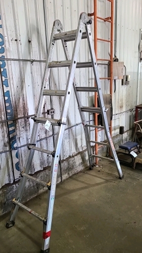 Vulcan Ladder Adjustable Ladder