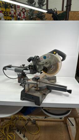 CRAFTSMAN 8IN SLIDING MITRE SAW