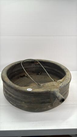 PLASTIC OIL DRAIN PAN