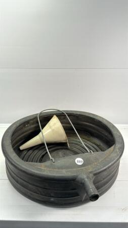 PLASTIC OIL DRAIN PAN