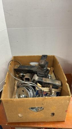 TRAILER HITCH LOT