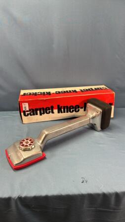 CARPET KNEE KICKER