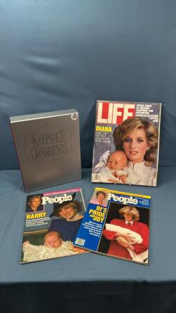 (2) HALLMARK KEEPSAKE ORNAMENT GUIDES