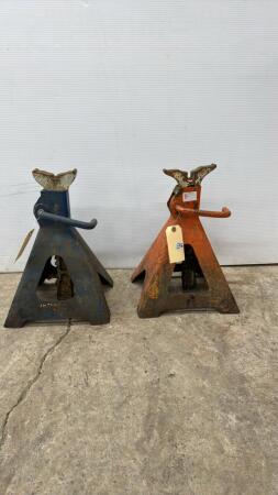 PAIR OF HEAVY DUTY 16IN AXLE STANDS