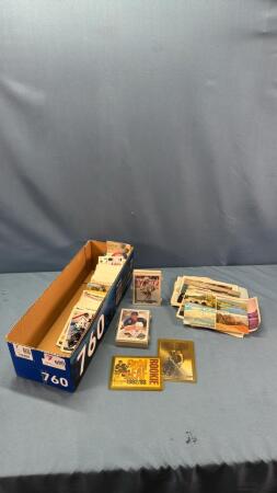 QUANTITY OF 1990'S HOCKEY CARDS