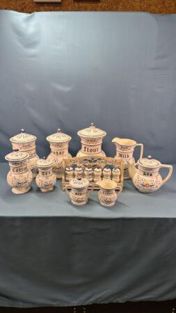 SET OF VINTAGE ROYAL SEALY HERITAGE COLLECTION