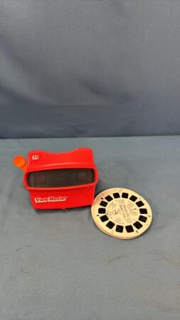 3D VIEW MASTER WITH (8) DISKS