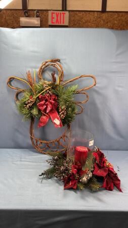 CHRISTMAS CANDLE WITH ATTACHED WREATH