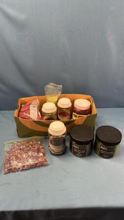 QUANTITY OF COLOURED CRUSH GLASS & COLOURED SAND