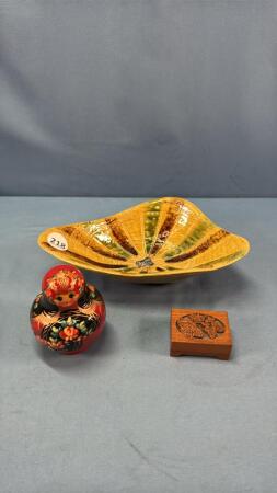 LAUREUTIAN ART WARE 9IN BOWL