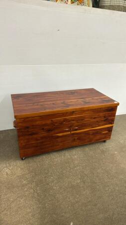 CEDAR CHEST