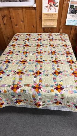 DOUBLE WEDDING RING QUILT