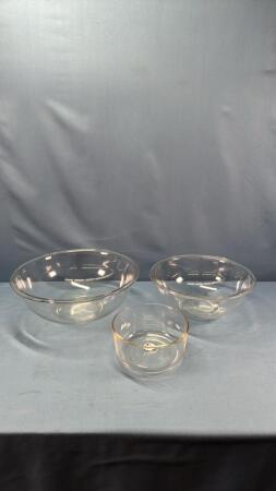 (3) PYREX MIXING BOWLS