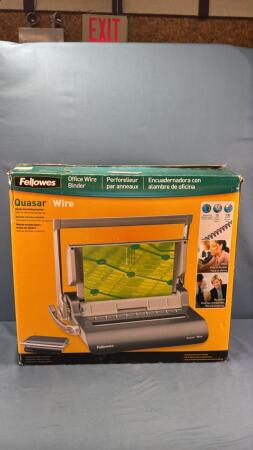 FELLOWES OFFICE WIRE BINDER MACHINE
