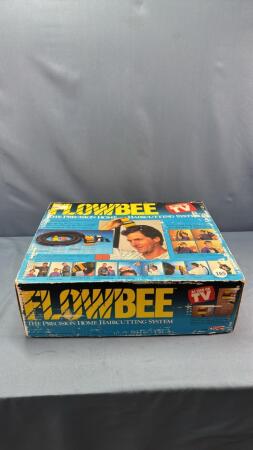 FLOWBEE PRECISION HOME HAIRCUTTING SYSTEM