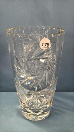PINWHEEL CRYSTAL VASE