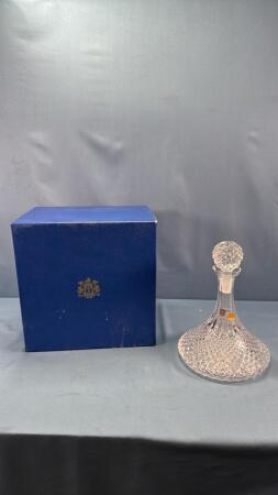 SEAGRAMS LEAD CRYSTAL DECANTER WITH STOPPER