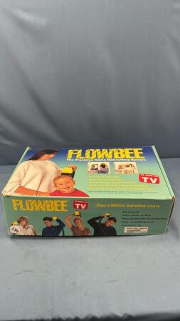 FLOWBEE PRECISION HOME HAIRCUTTING SYSTEM