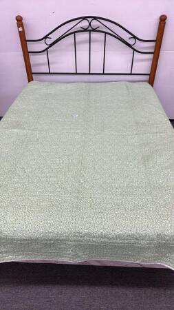 GREEN QUILT