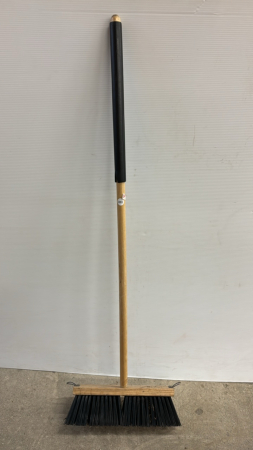 Stable Broom -16in Wide