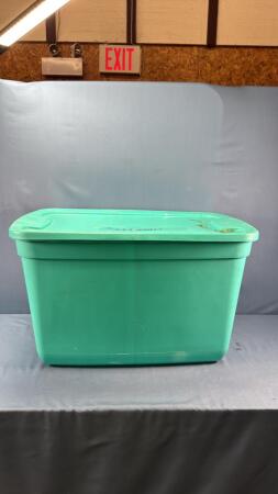 LARGE PLASTIC TOTE