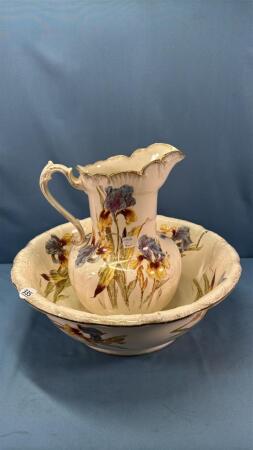 PITCHER AND BASIN MATCHING SET